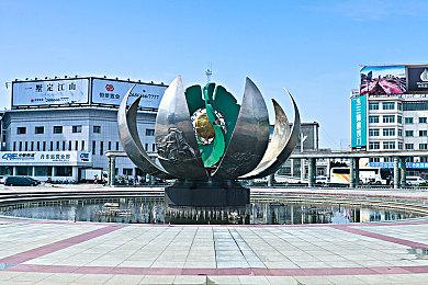 《HoloCure》上架steam 日式像素风格肉鸽动作新游